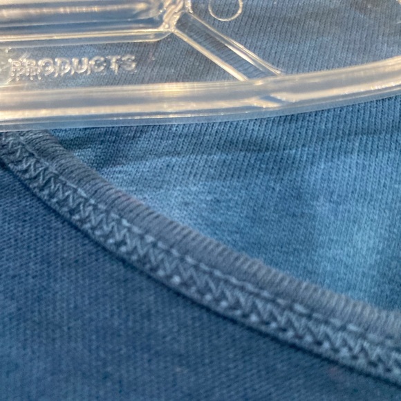 Blue and white xl shift - Picture 7 of 7